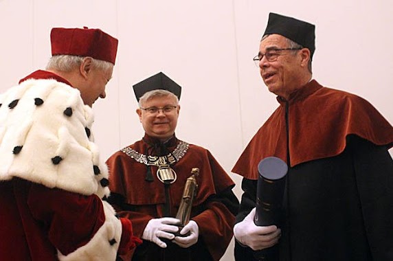 Doktorat honoris causa dla prof. Ronalda Langackera